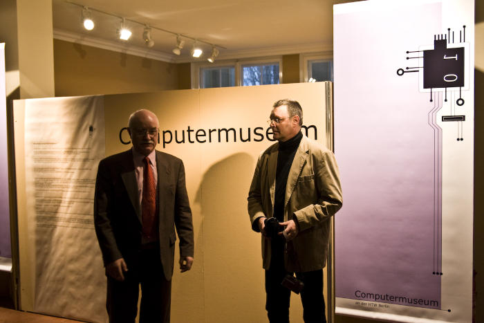 Gastausstellung ComMus im Gebäude AudiMAx am Standort Treskowallee der HTW Berlin 2009

